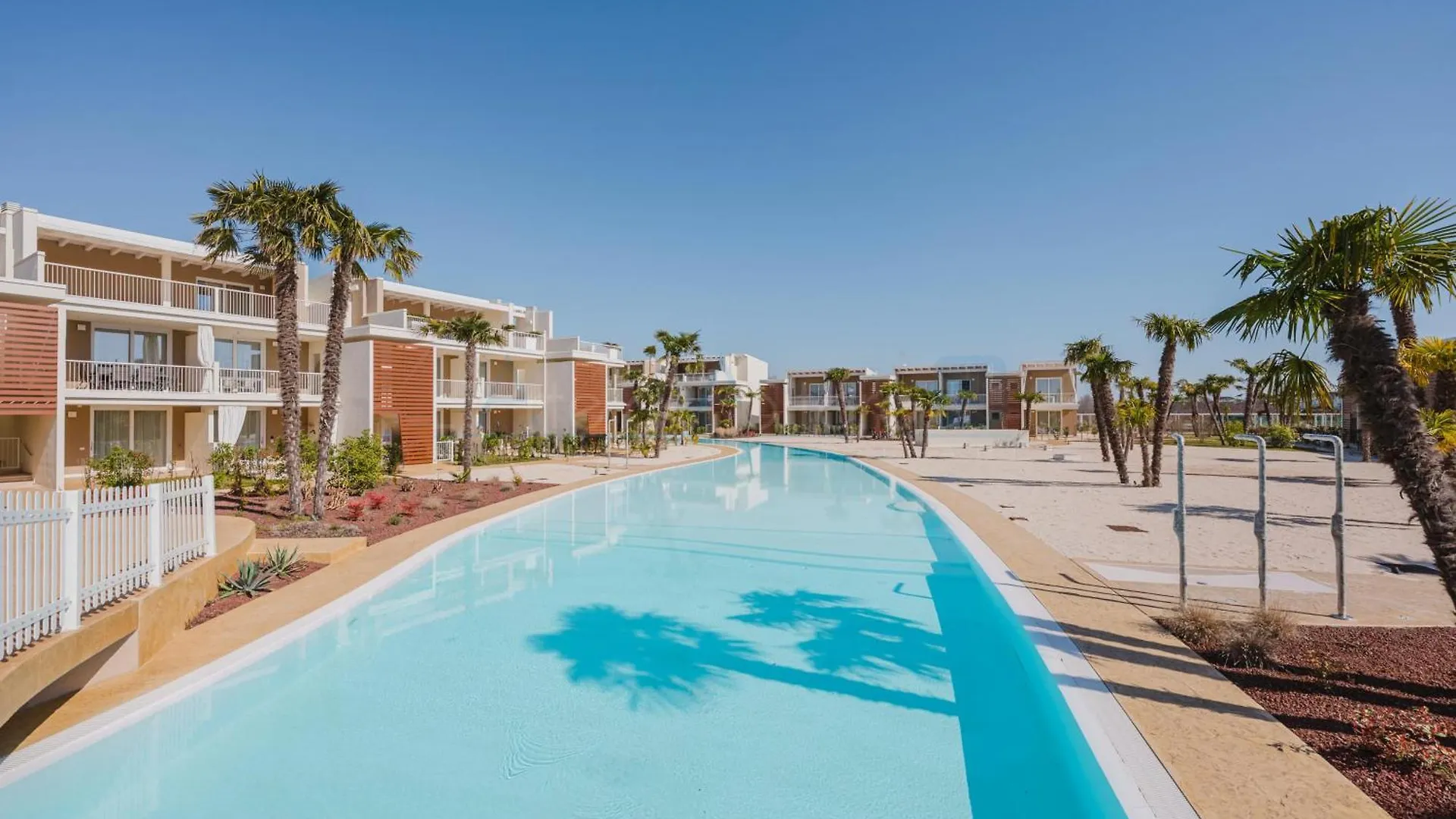 Wave Island Mega F20 Apartamento Lido di Jesolo 0*,  Itália